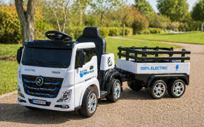 Tout savoir sur le camion électrique enfant avec remorque